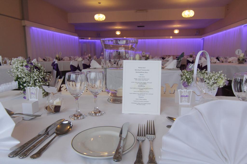 Cullen Bay Hotel מראה חיצוני תמונה