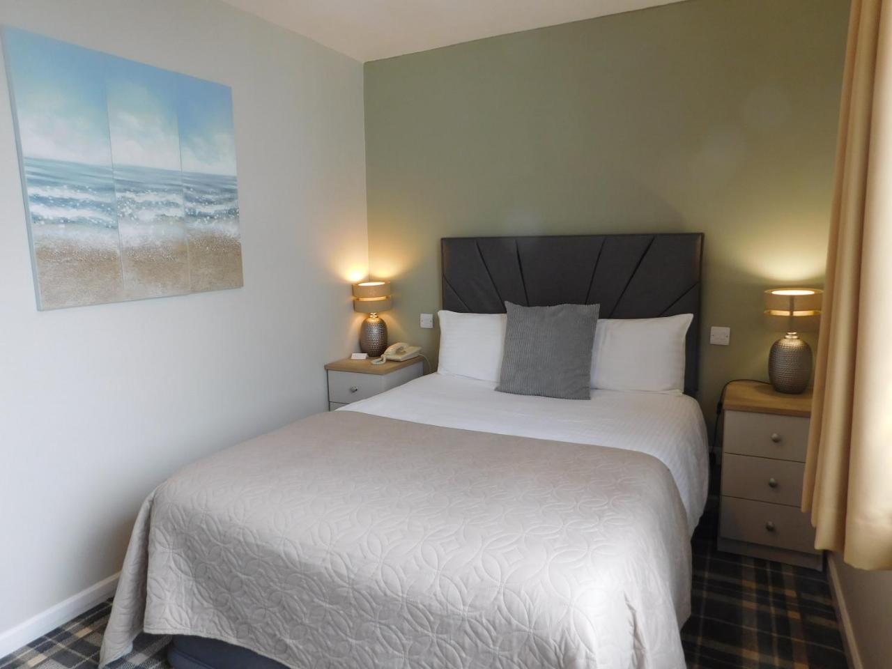 Cullen Bay Hotel מראה חיצוני תמונה